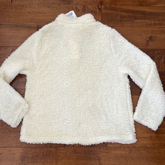 Style 5 fuzzy sherpa turtleneck pullover White - Picture 5 of 11